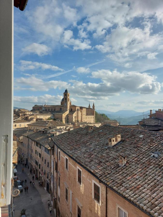 Апартаменты Il Cielo Di Raffaello Урбино Экстерьер фото